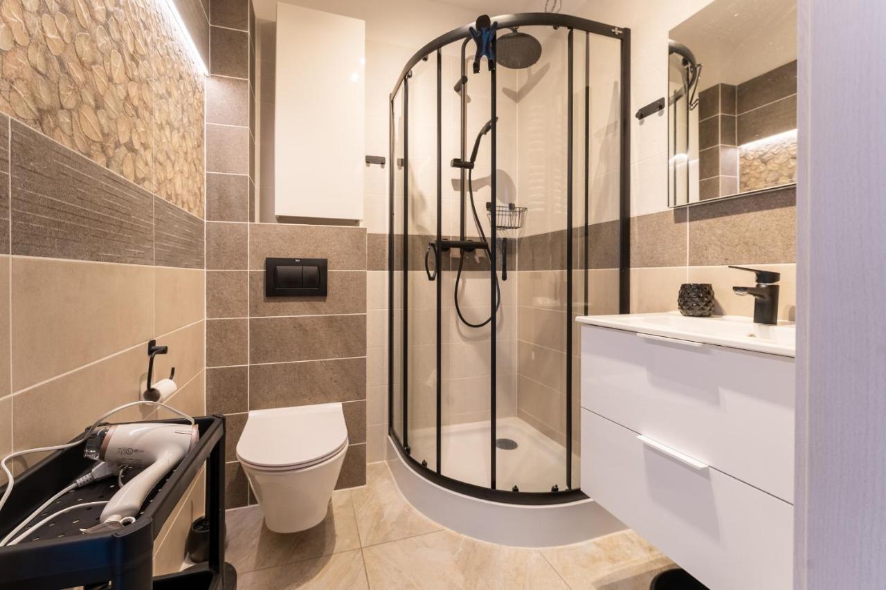 Apartament Strefa Centrum - Z Prywatnym Parkingiem - Space Apart Karpacz Ngoại thất bức ảnh